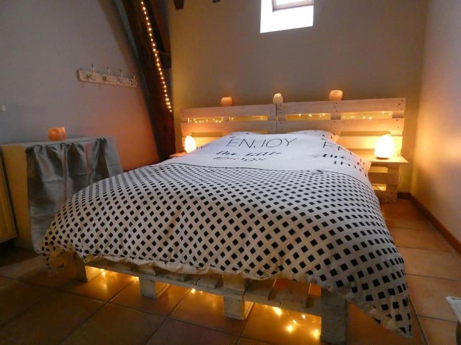 Maison De Charme Pres De Beauval Saint-Cyran-du-Jambot Kültér fotó