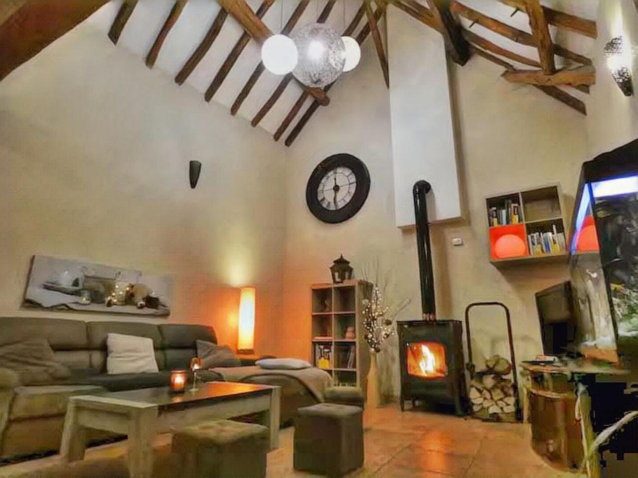 Maison De Charme Pres De Beauval Saint-Cyran-du-Jambot Kültér fotó
